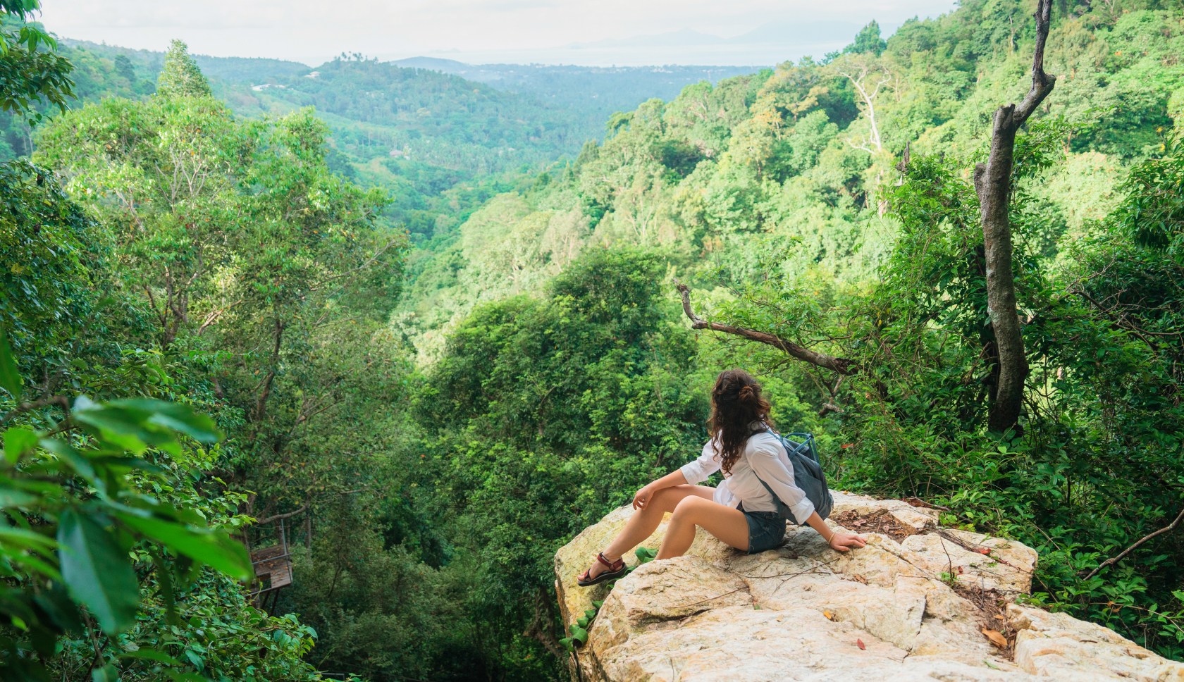 meisje op uitkijkpunt