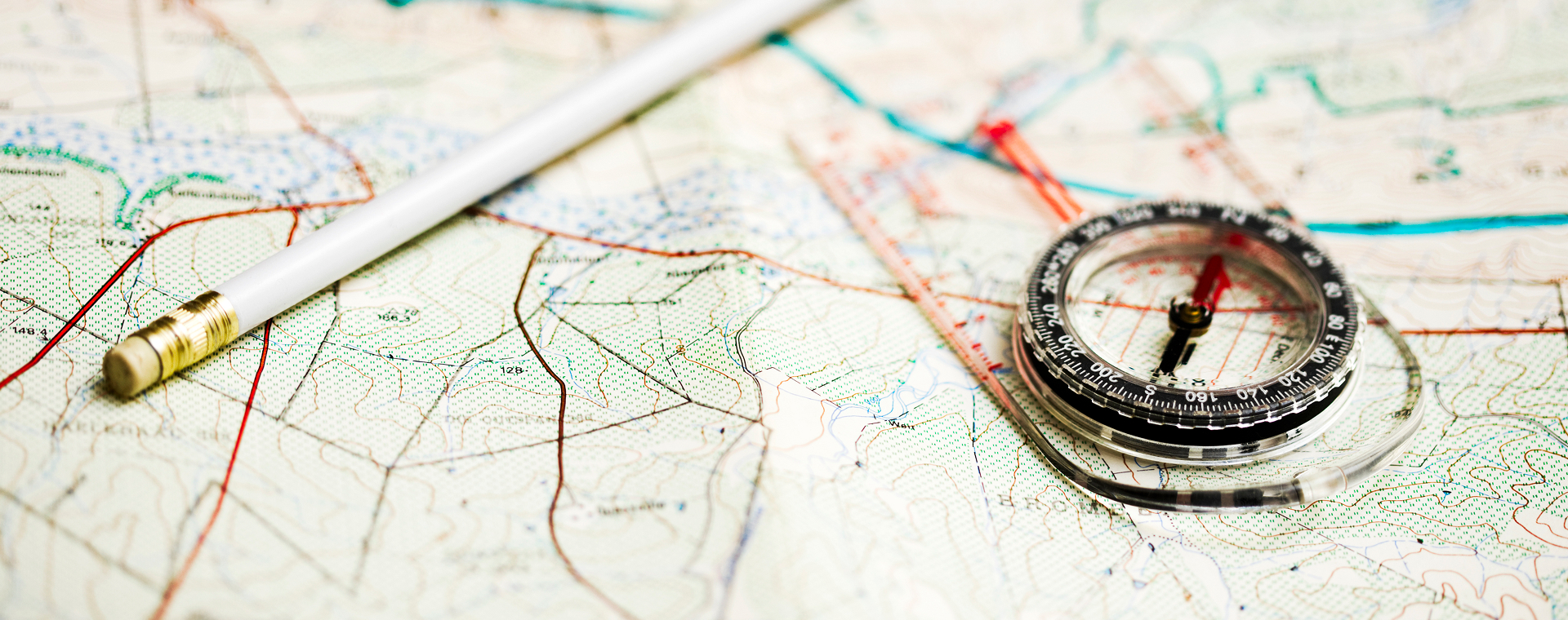 Bever guide: wegwijs in het lezen van kaart en kompas 